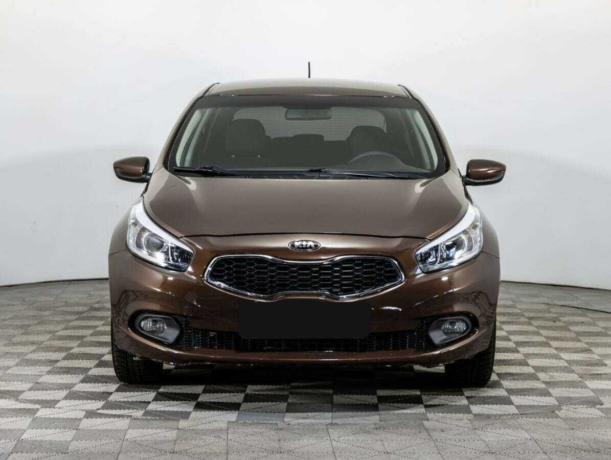 Kia Ceed с пробегом — 2015 год. Фото: #1