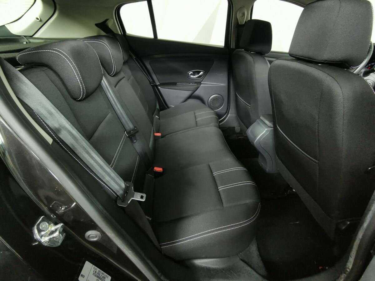 Renault Megane с пробегом — 2014 год. Фото: #11