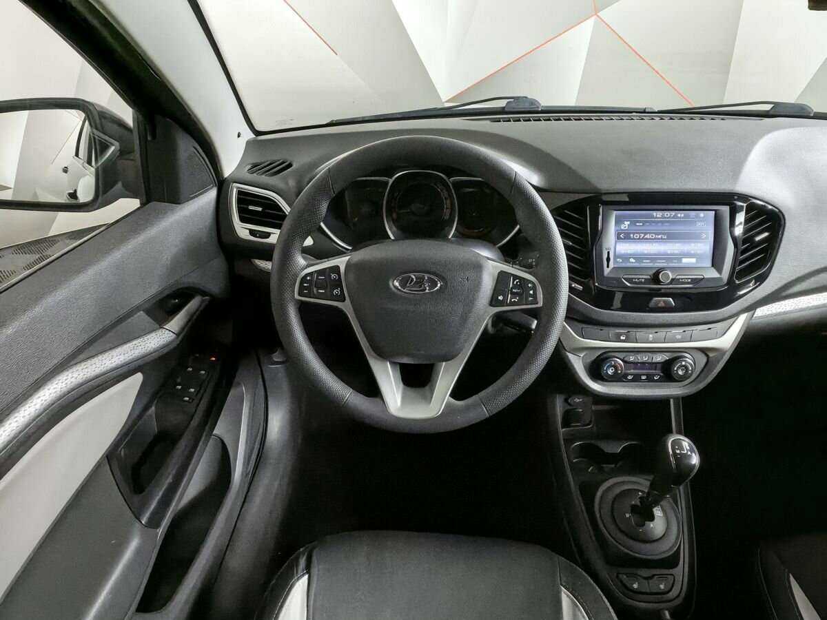 Lada (ВАЗ) Vesta с пробегом — 2019 год. Фото: #14