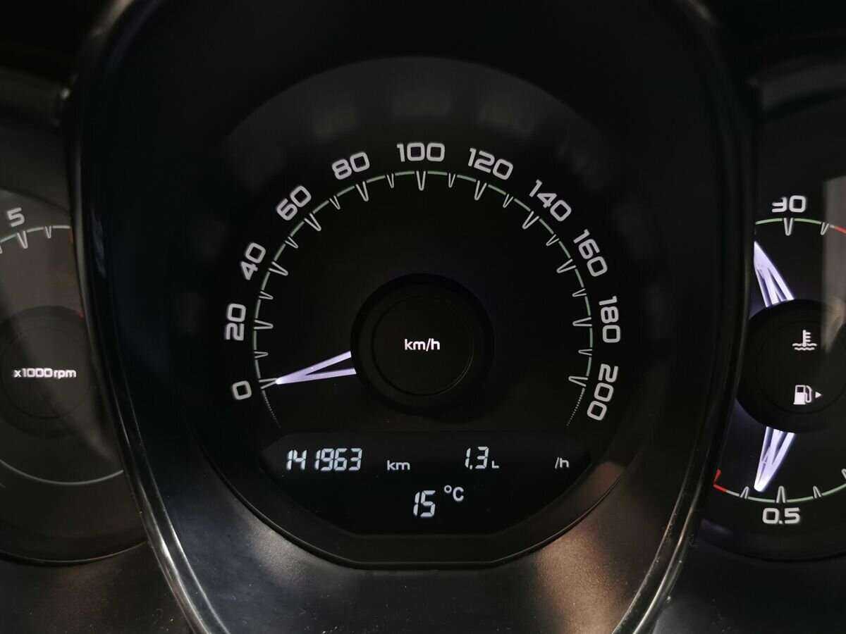 Купить Лада (ВАЗ) Веста, 2017, 141 861 км.. Фото: #15