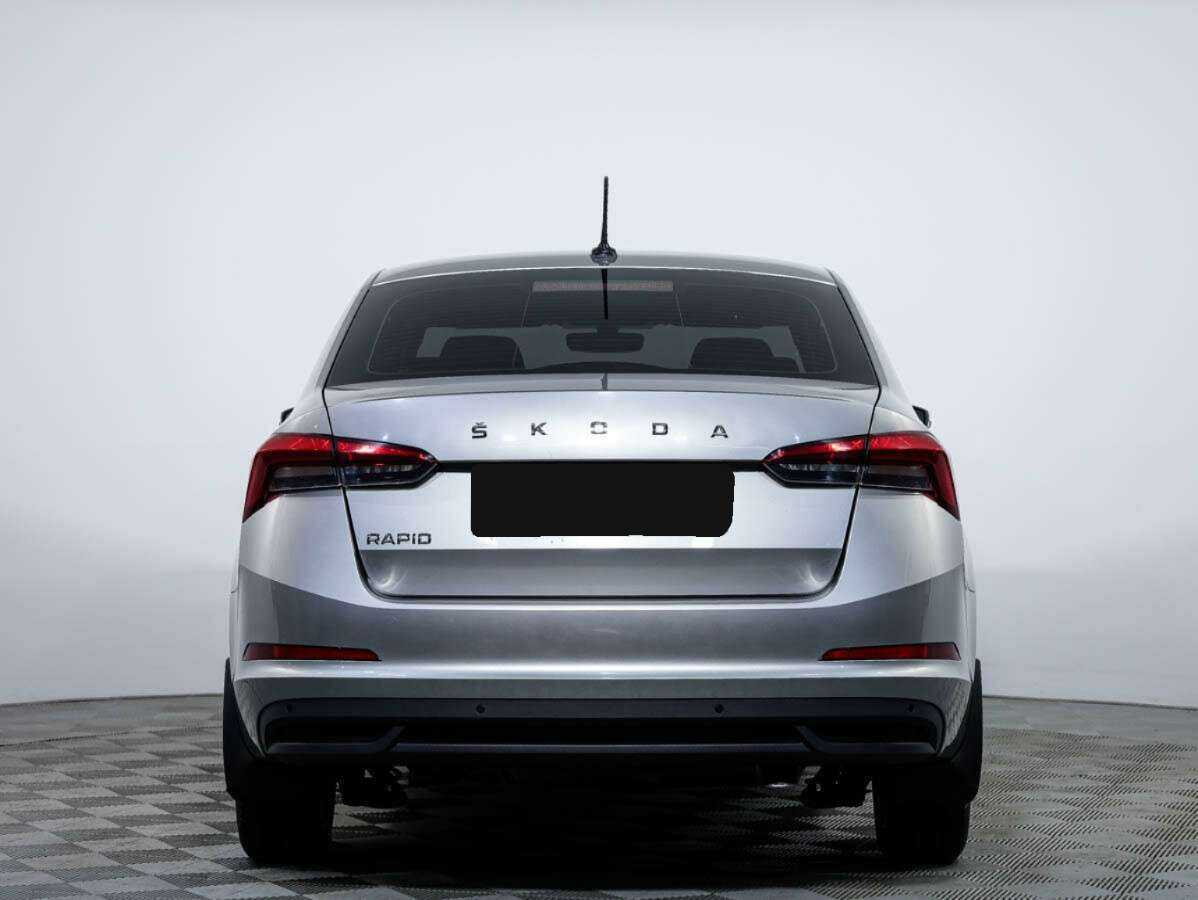 Skoda Rapid с пробегом — 2021 год. Фото: #4
