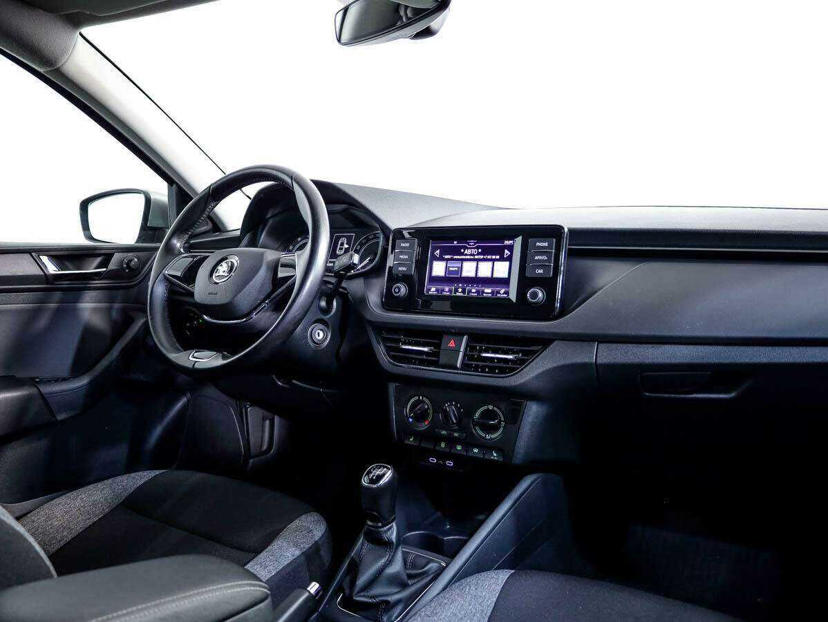 Skoda Rapid с пробегом — 2021 год. Фото: #7