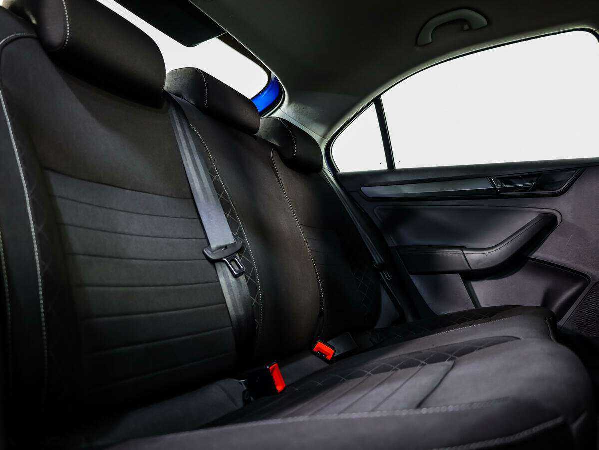 Skoda Rapid с пробегом — 2018 год. Фото: #11