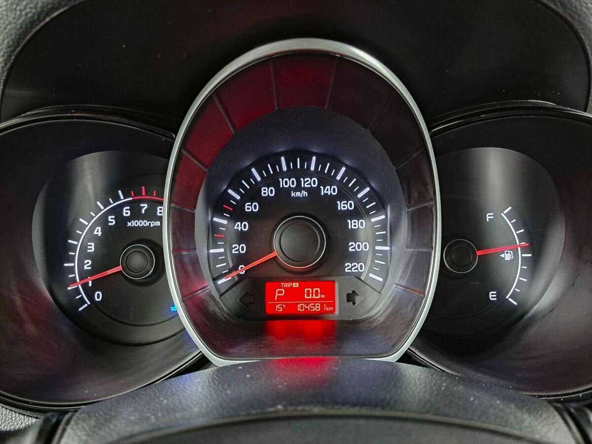 Kia Rio с пробегом — 2017 год. Фото: #8