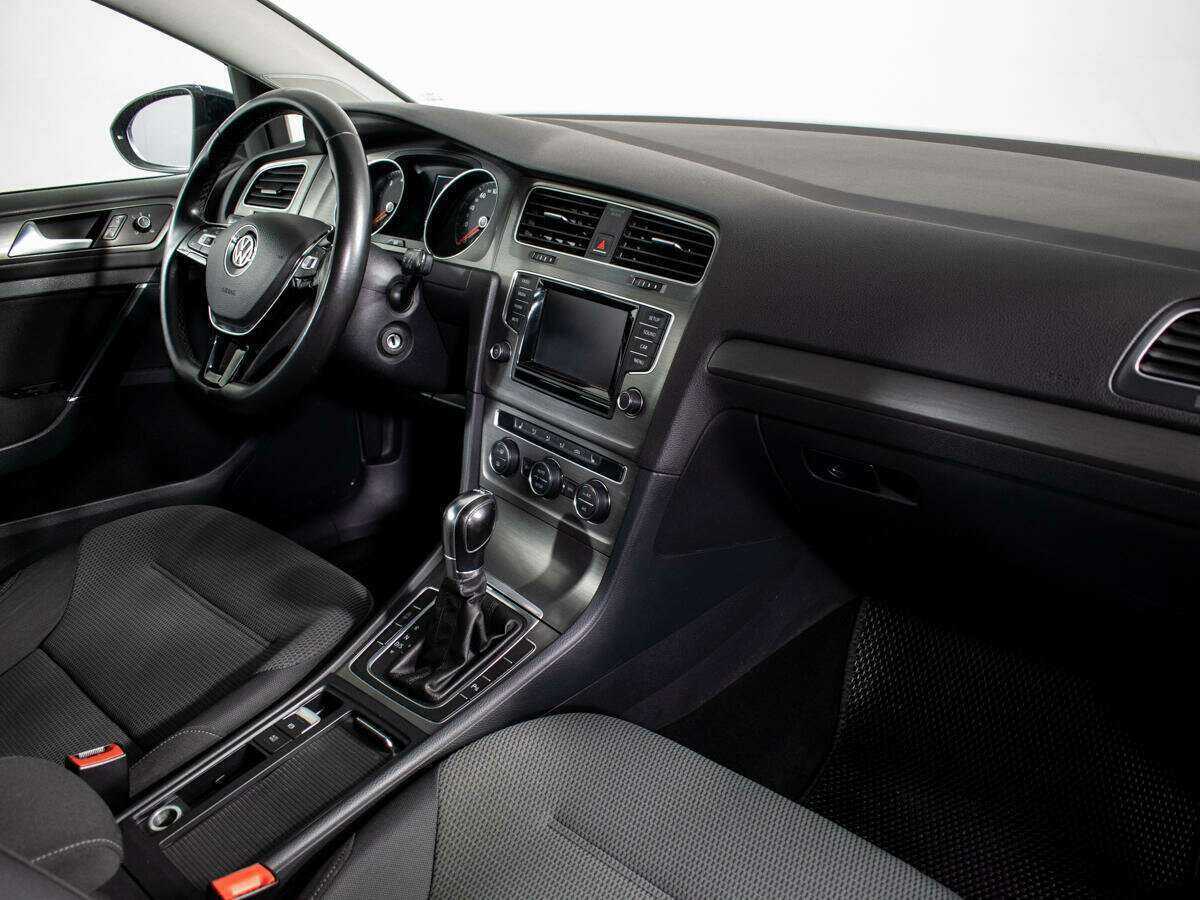 Volkswagen Golf с пробегом — 2013 год. Фото: #8