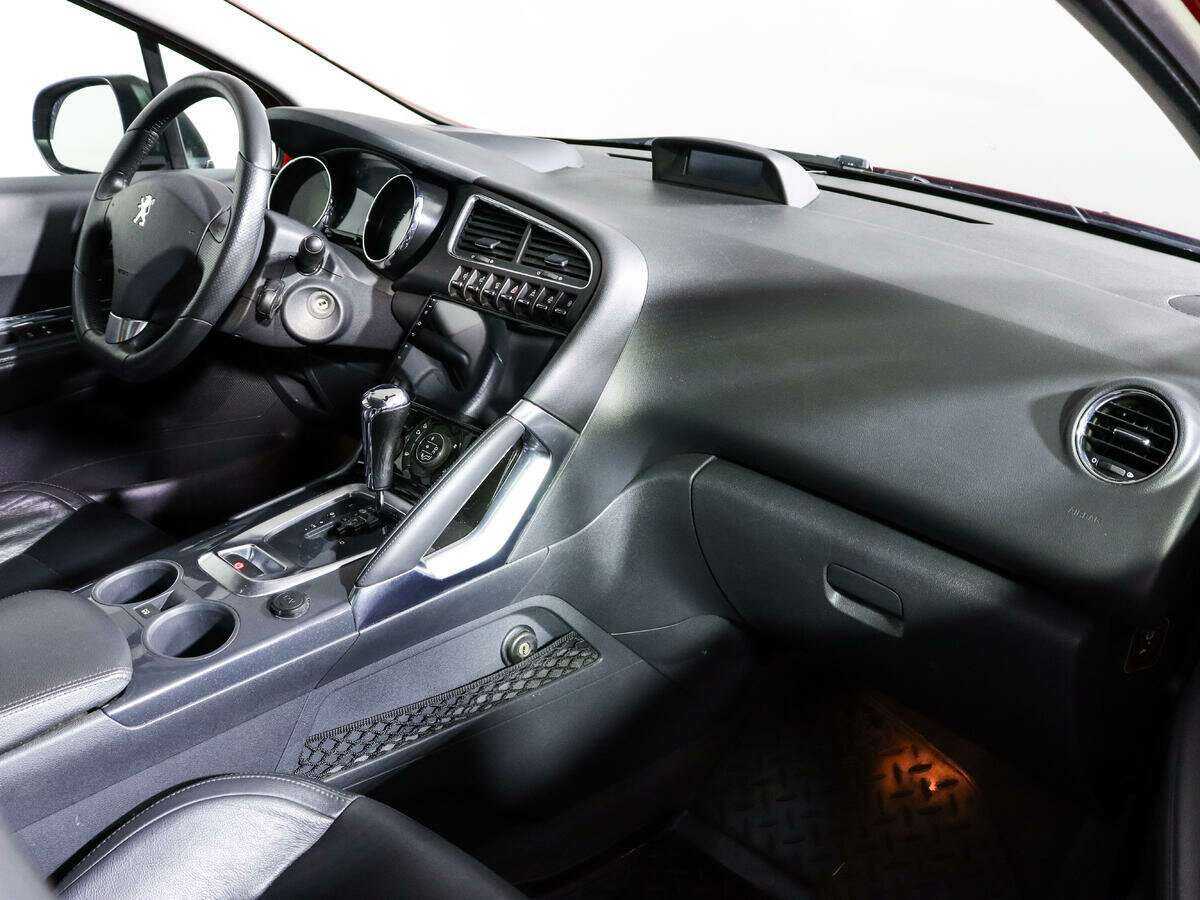 Peugeot 3008 с пробегом — 2012 год. Фото: #6