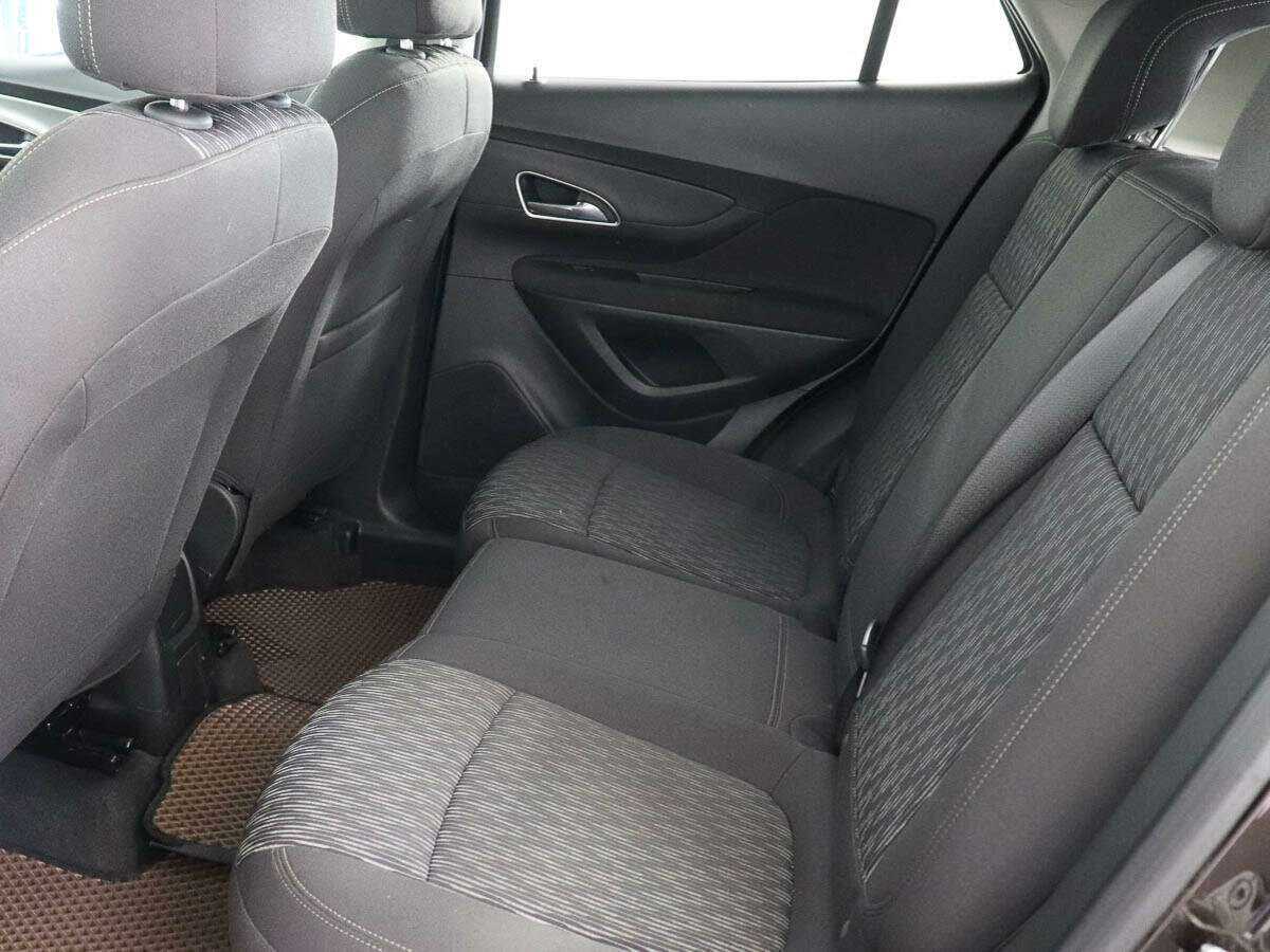 Opel Mokka с пробегом — 2014 год. Фото: #8