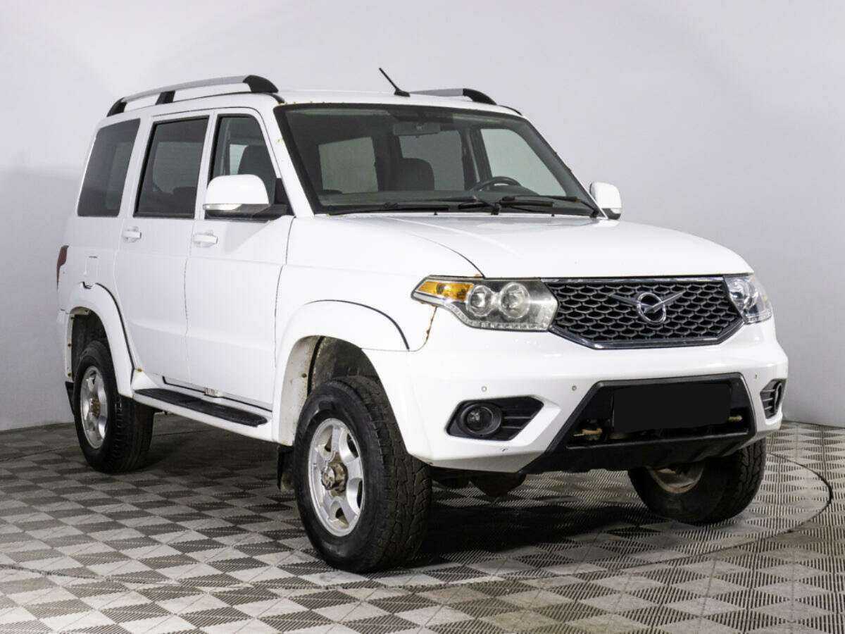 УАЗ Patriot с пробегом — 2018 год. Фото: #2