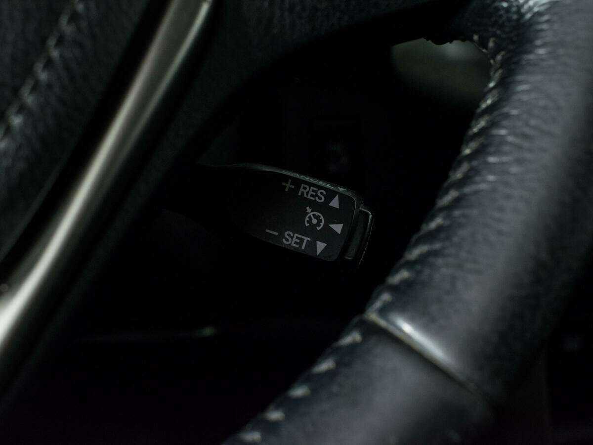 Toyota RAV4 с пробегом — 2013 год. Фото: #15