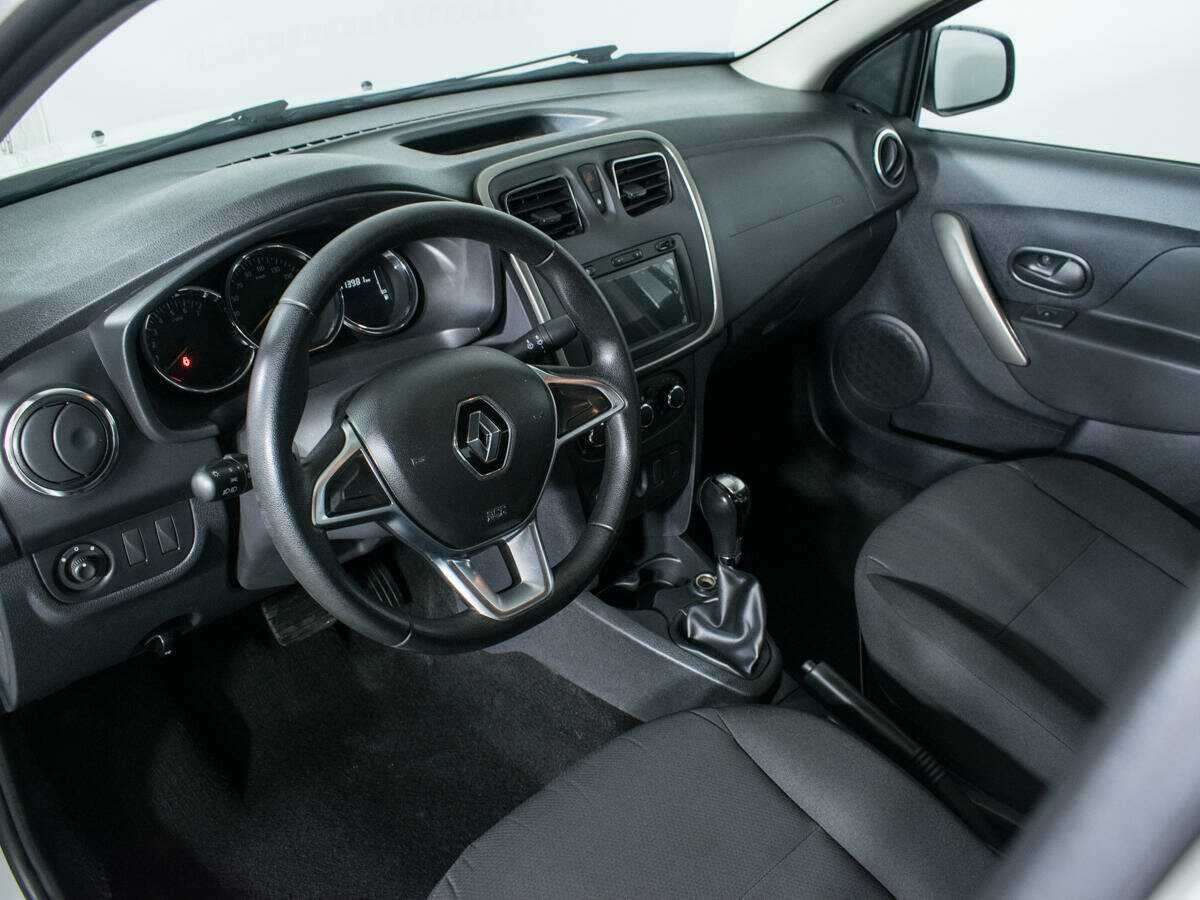 Renault Logan с пробегом — 2019 год. Фото: #12