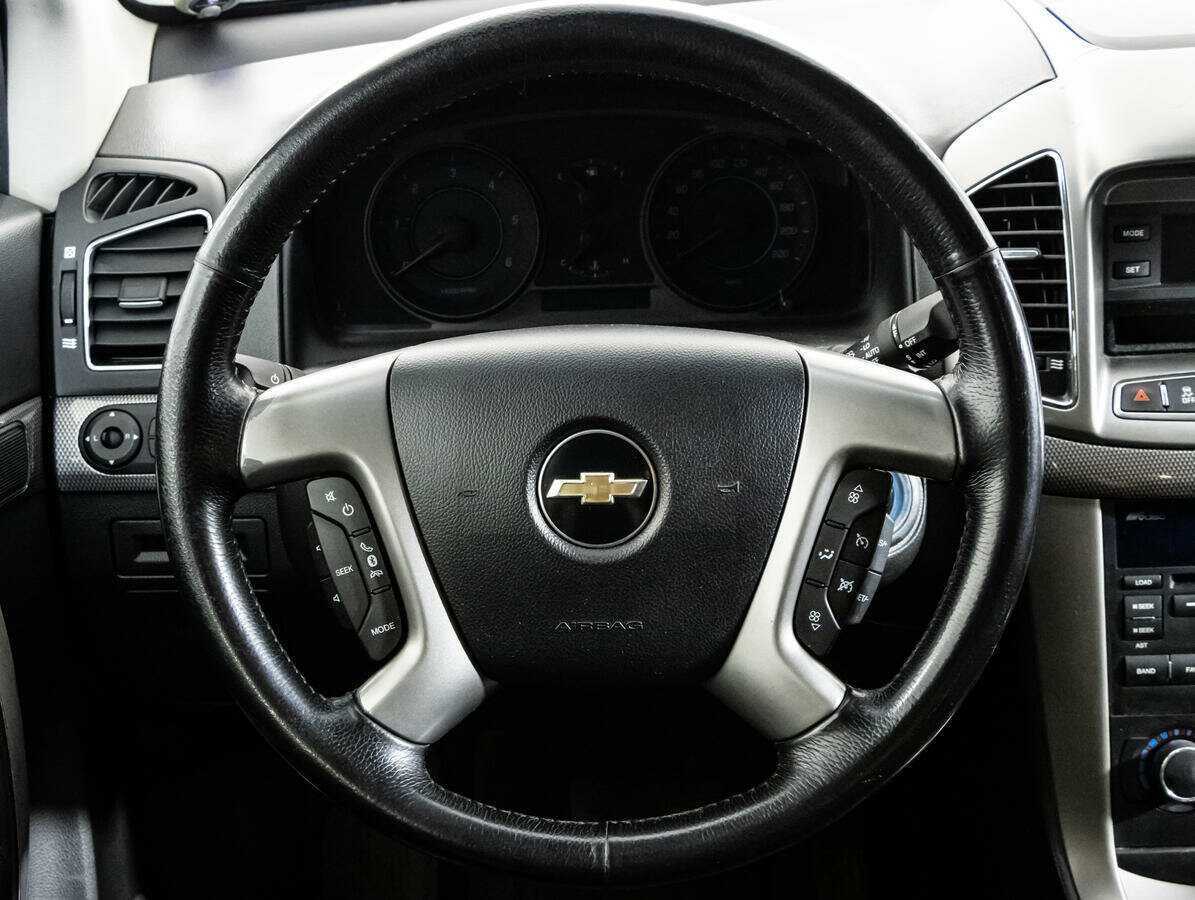 Chevrolet Captiva с пробегом — 2012 год. Фото: #11