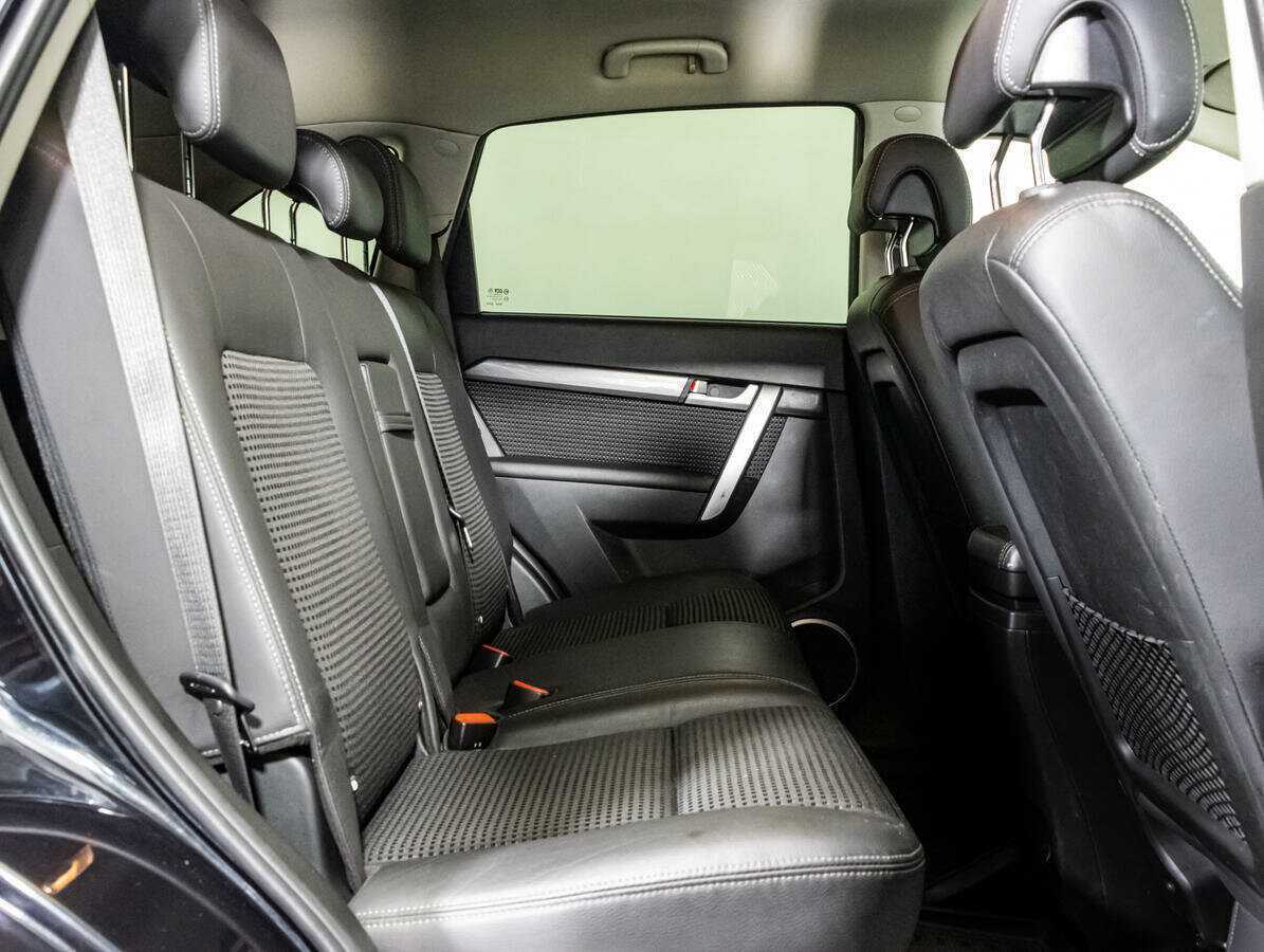 Chevrolet Captiva с пробегом — 2012 год. Фото: #15