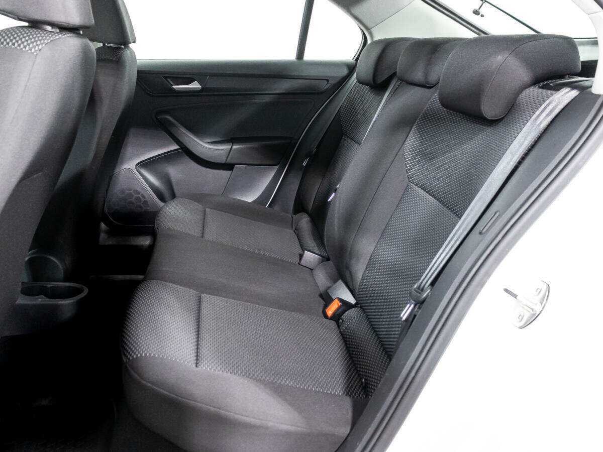 Volkswagen Polo с пробегом — 2021 год. Фото: #9