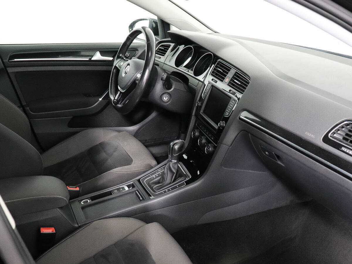 Volkswagen Golf с пробегом — 2013 год. Фото: #6