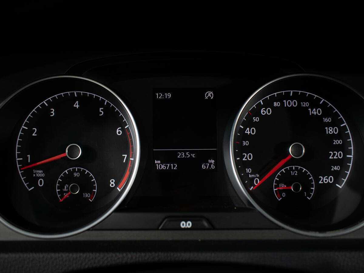 Volkswagen Golf с пробегом — 2012 год. Фото: #10