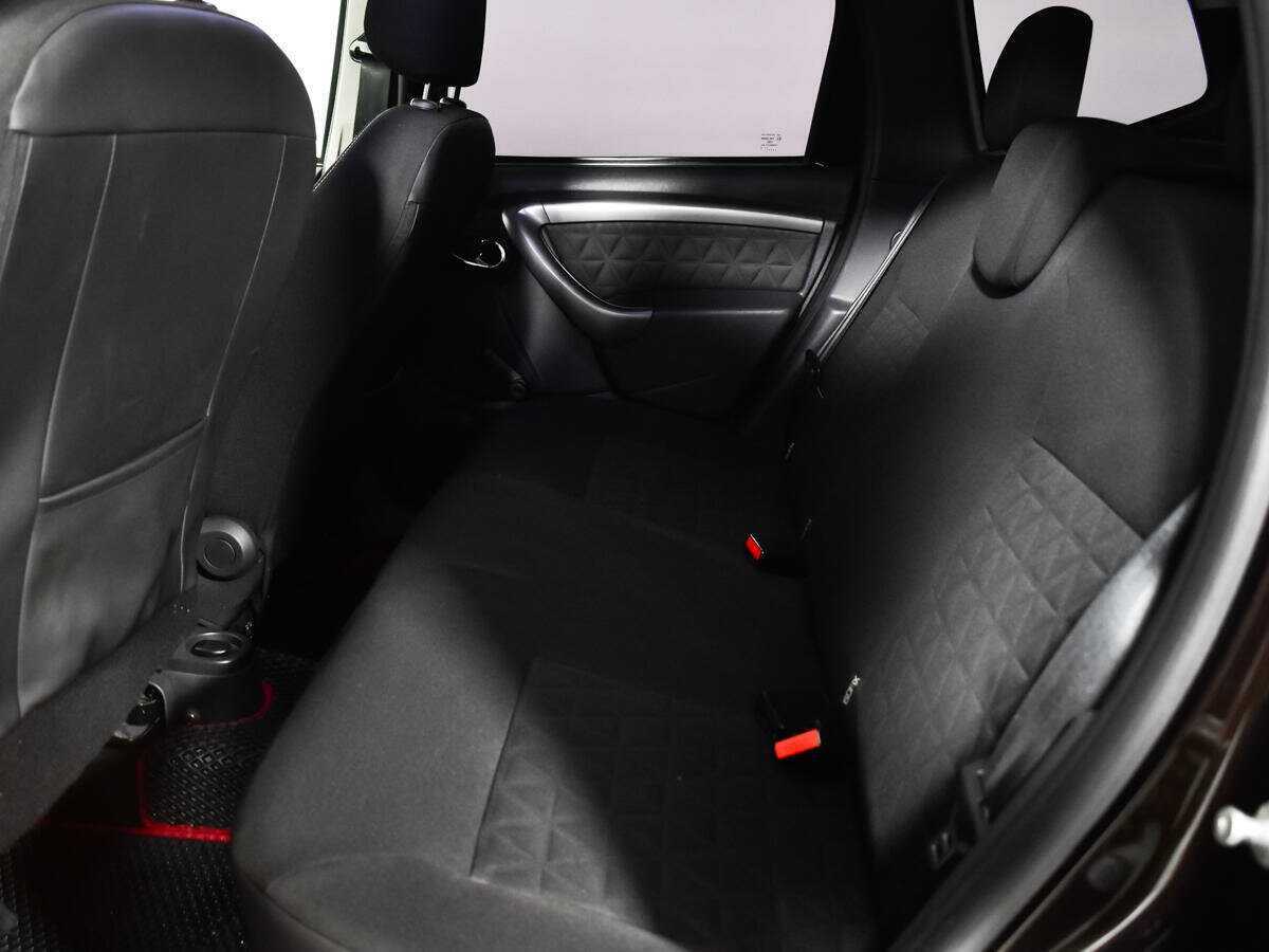 Renault Duster с пробегом — 2016 год. Фото: #8