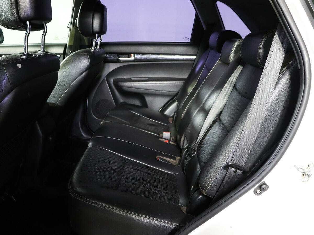 Kia Sorento с пробегом — 2012 год. Фото: #7