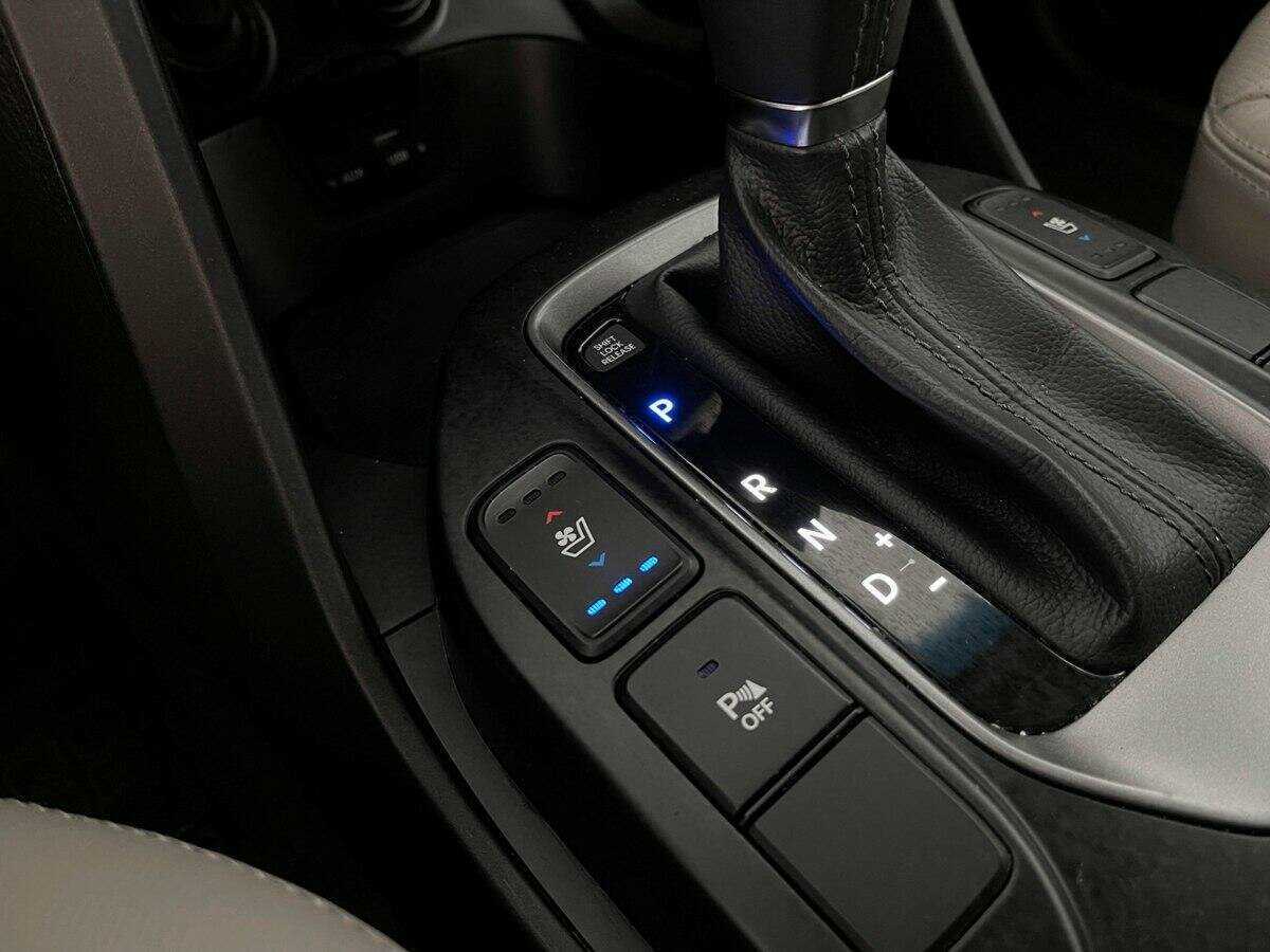 Hyundai Santa Fe с пробегом — 2014 год. Фото: #11