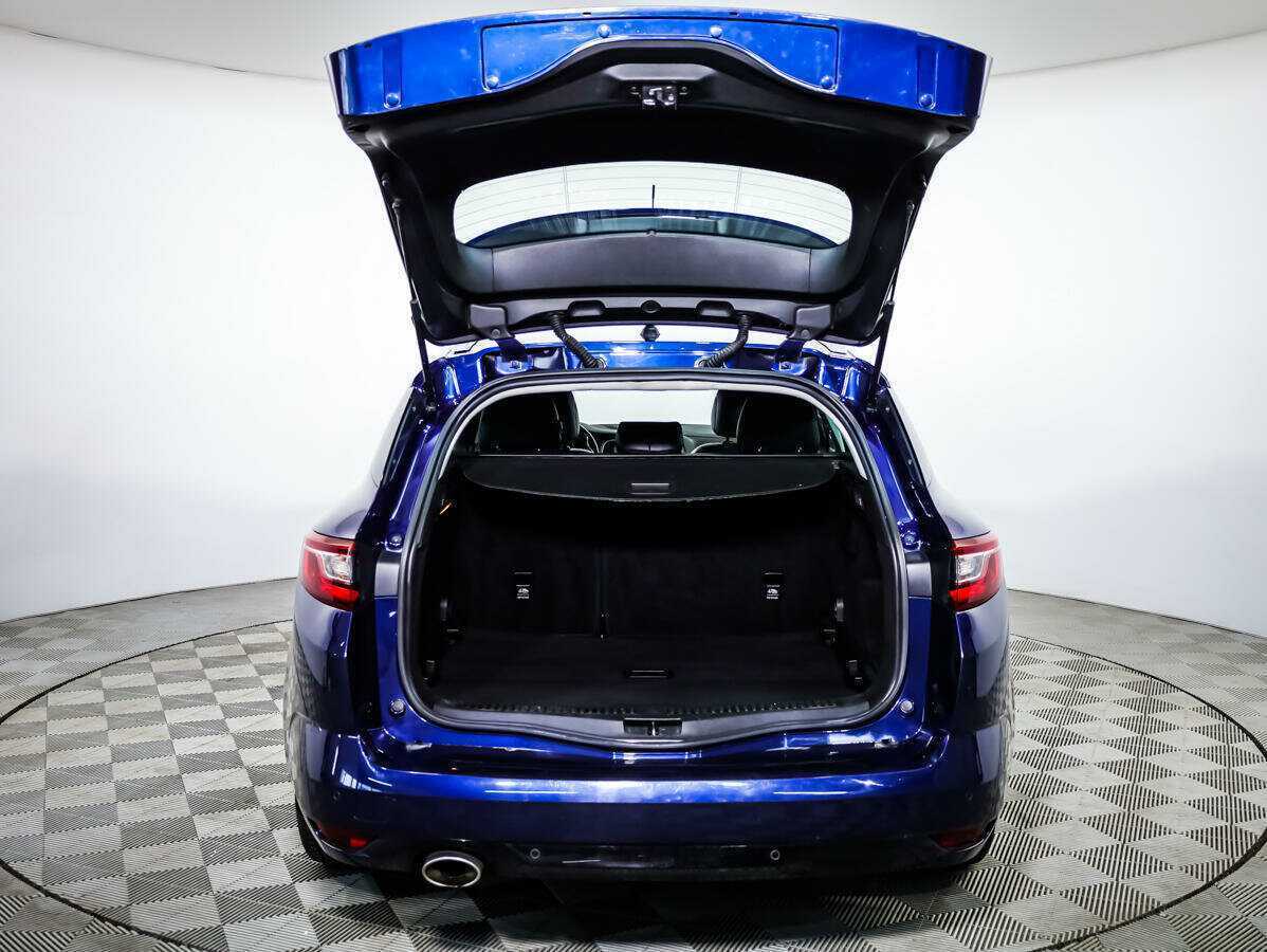 Renault Megane с пробегом — 2017 год. Фото: #18