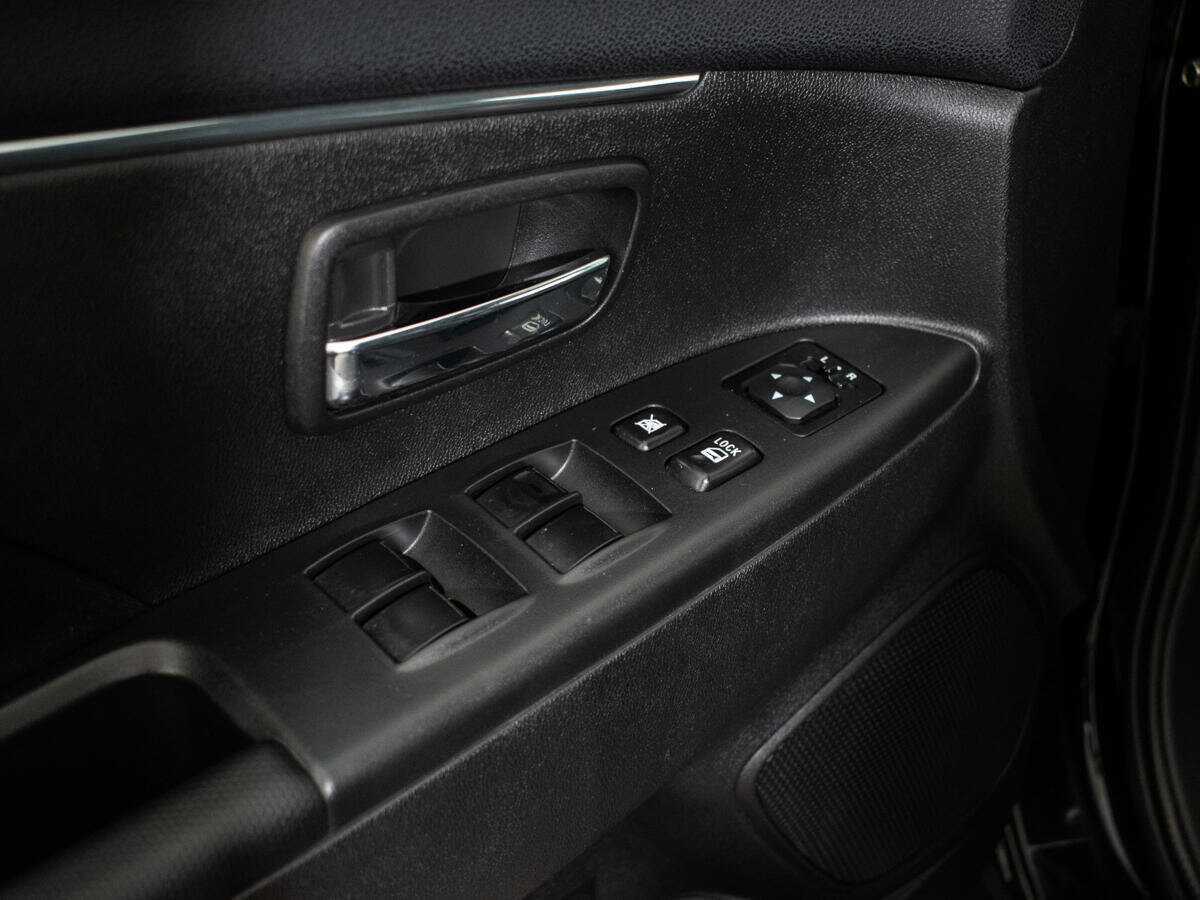 Mitsubishi ASX с пробегом — 2014 год. Фото: #14