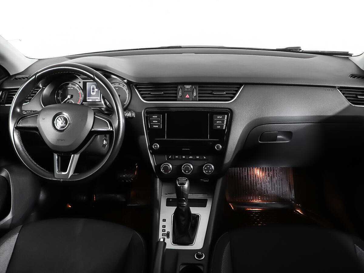 Купить Шкода Октавия, 2019, 108 408 км.. Фото: #10