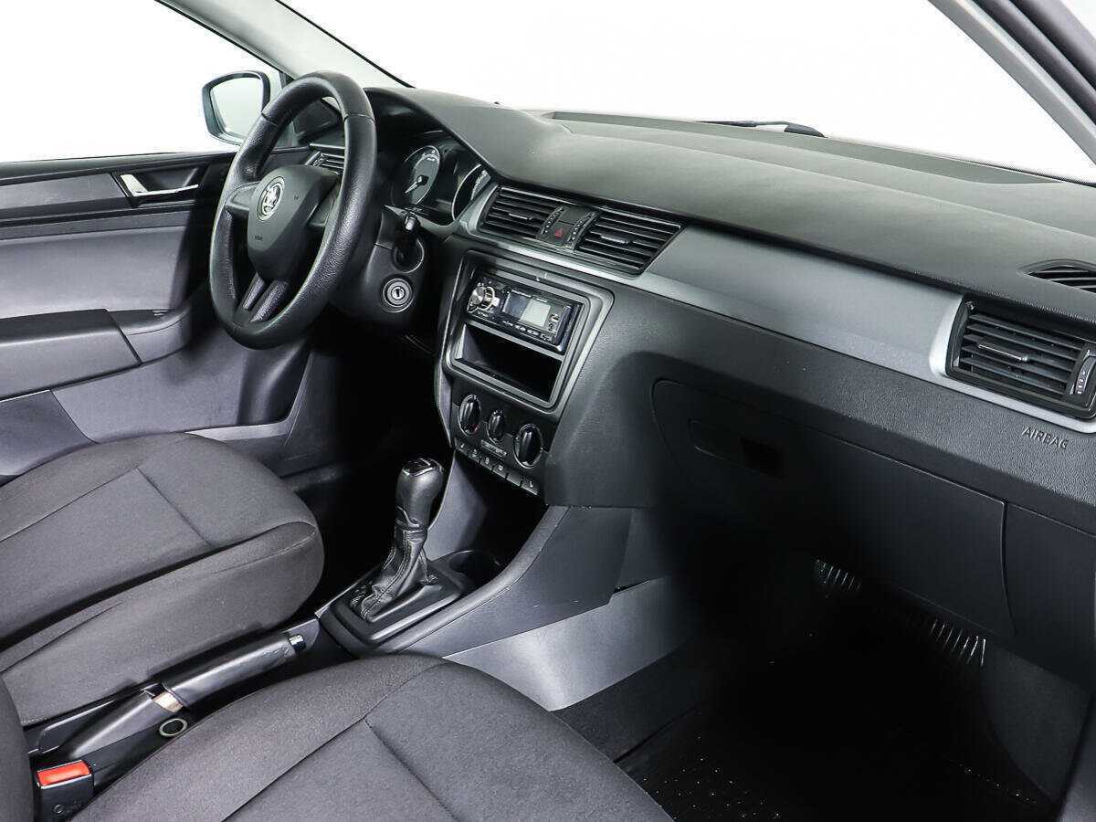 Skoda Rapid с пробегом — 2019 год. Фото: #8