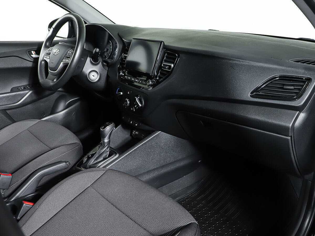 Hyundai Solaris с пробегом — 2020 год. Фото: #8