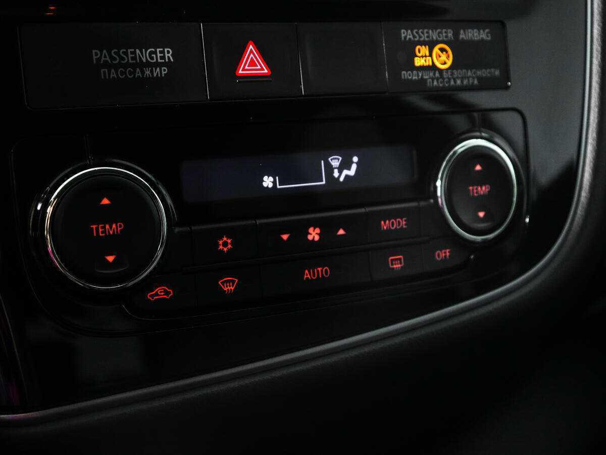 Купить Митсубиши Оутлэндер, 2016, 88 000 км.. Фото: #15