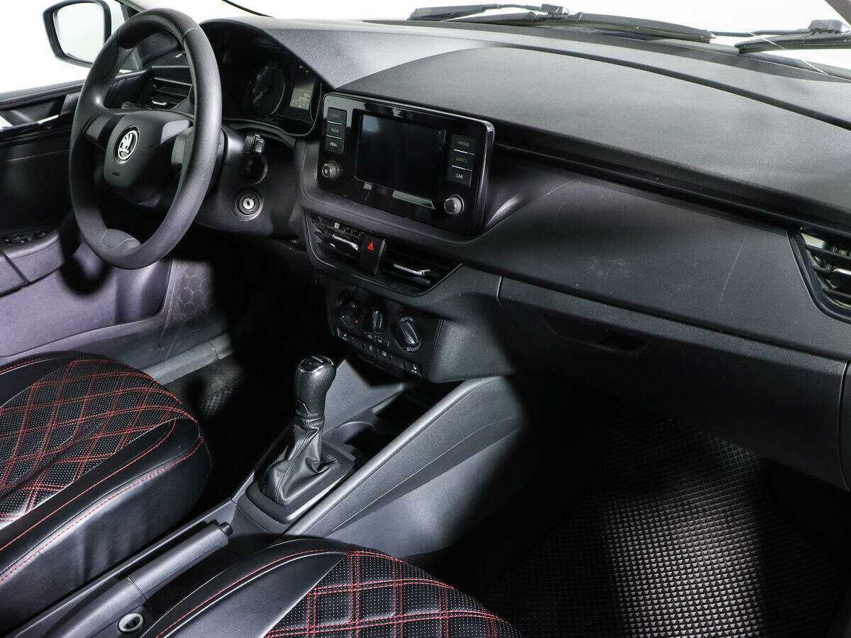 Skoda Rapid с пробегом — 2021 год. Фото: #9