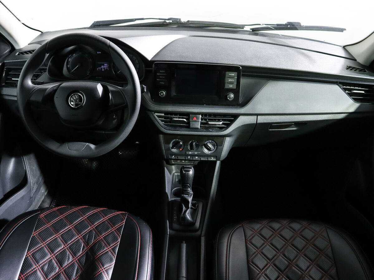 Skoda Rapid с пробегом — 2021 год. Фото: #11