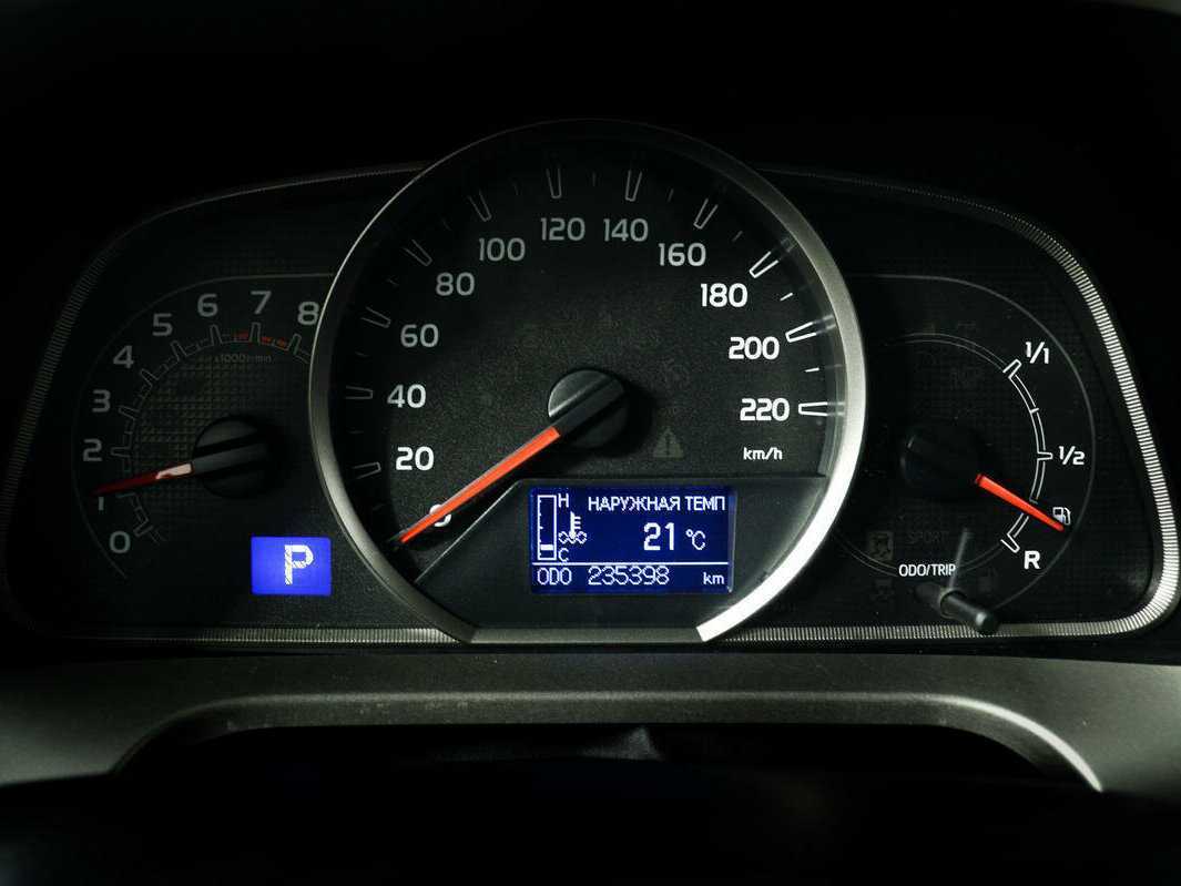 Toyota RAV4 с пробегом — 2013 год. Фото: #9