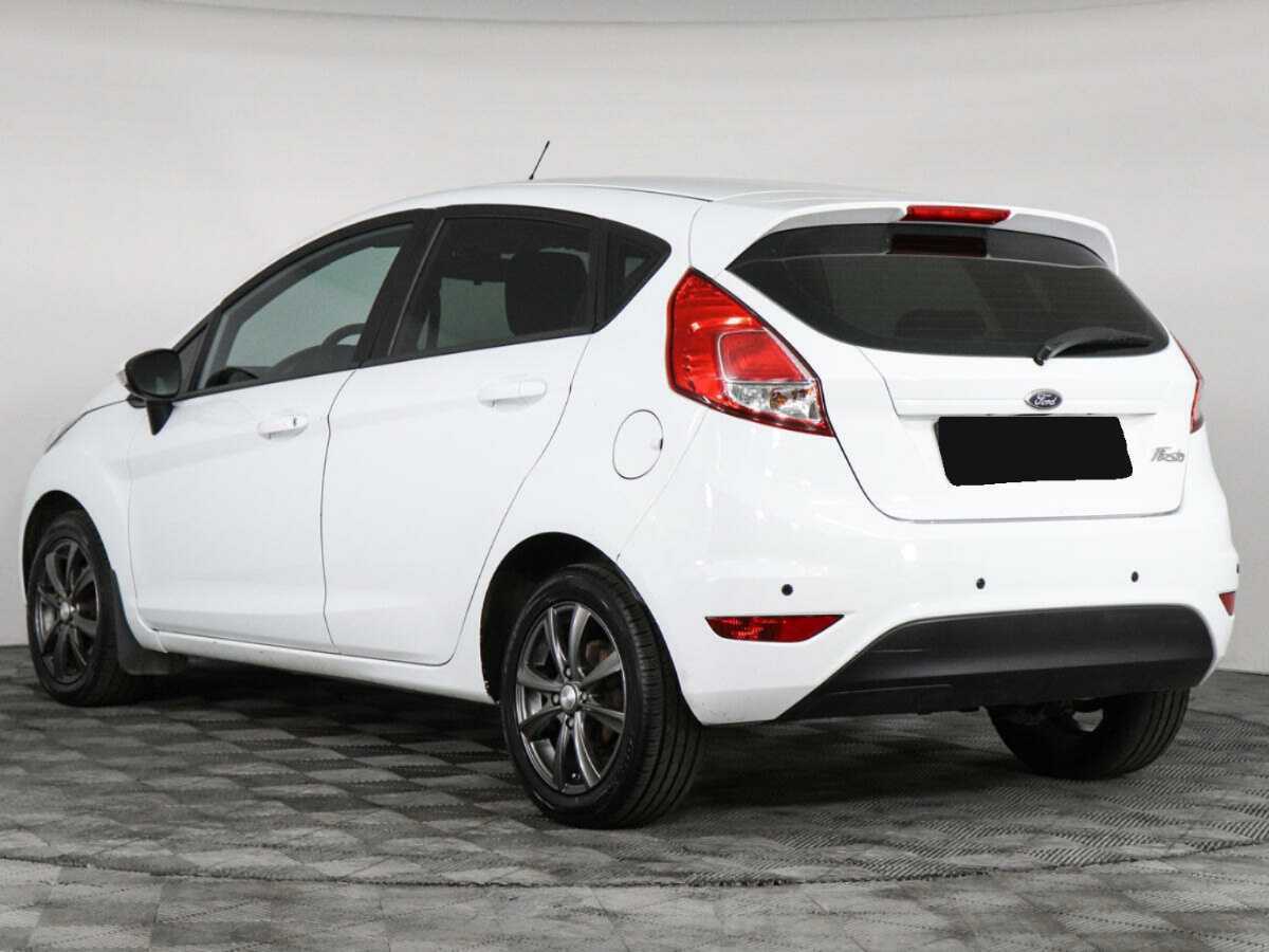 Ford Fiesta с пробегом — 2016 год. Фото: #5