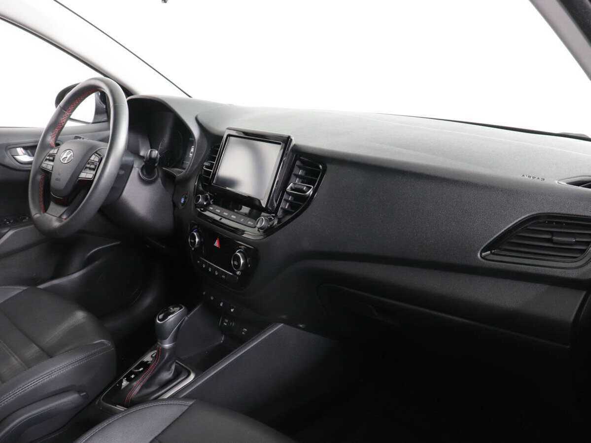 Hyundai Solaris с пробегом — 2020 год. Фото: #9