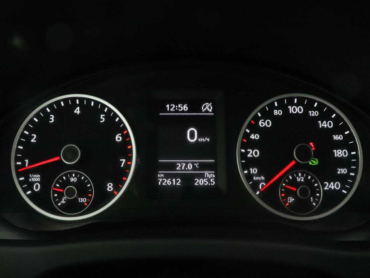 Volkswagen Tiguan с пробегом — 2015 год. Фото: #10