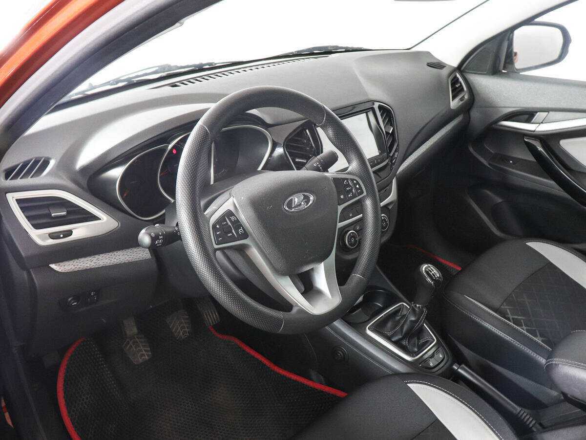 Lada (ВАЗ) Vesta с пробегом — 2018 год. Фото: #8