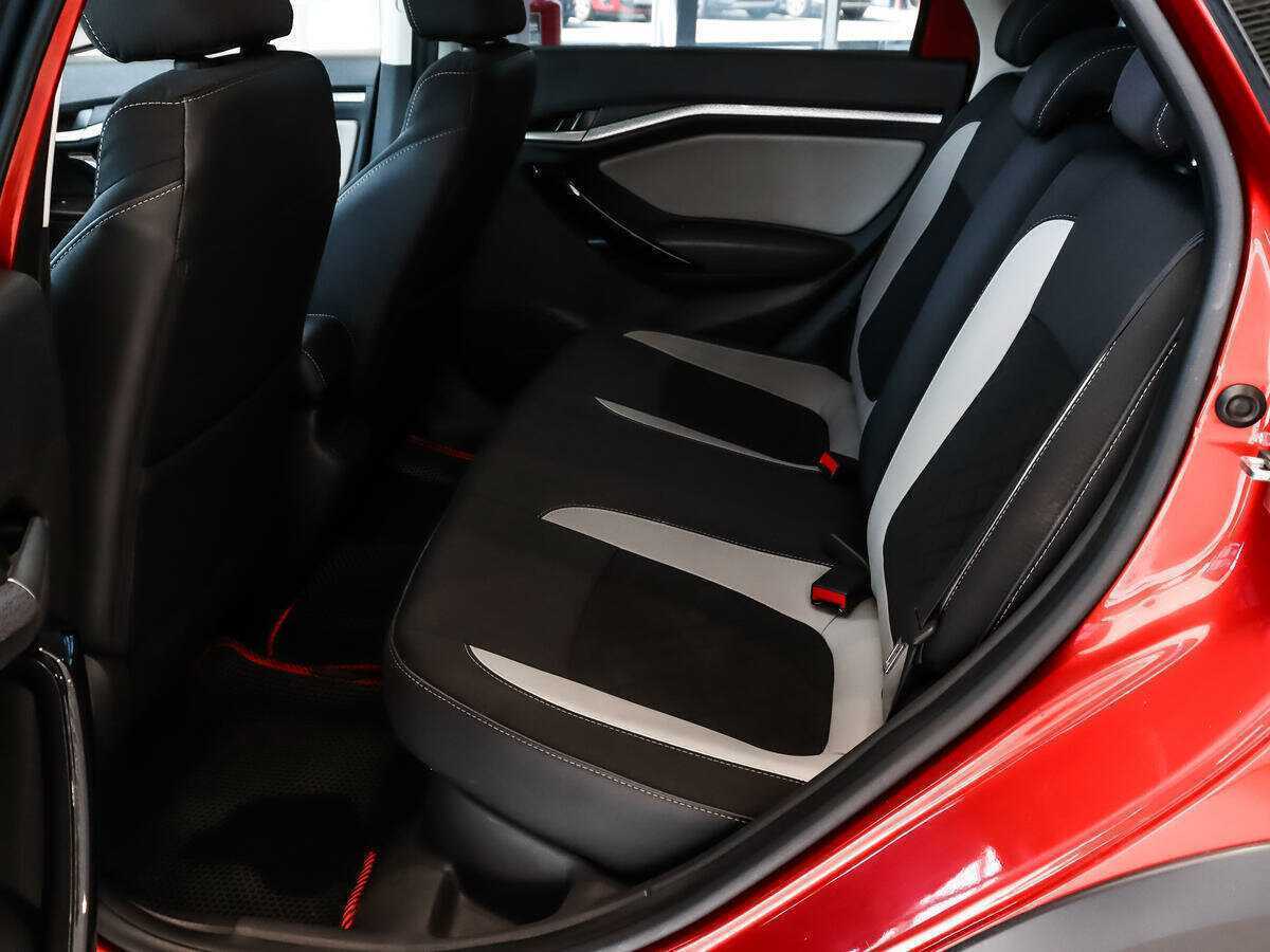 Lada (ВАЗ) Vesta с пробегом — 2019 год. Фото: #8