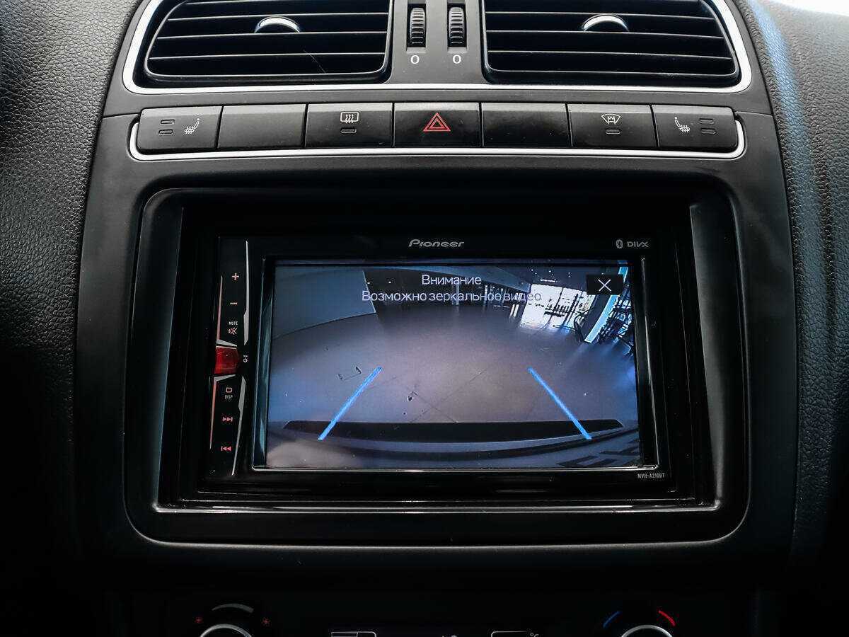 Volkswagen Polo с пробегом — 2013 год. Фото: #12