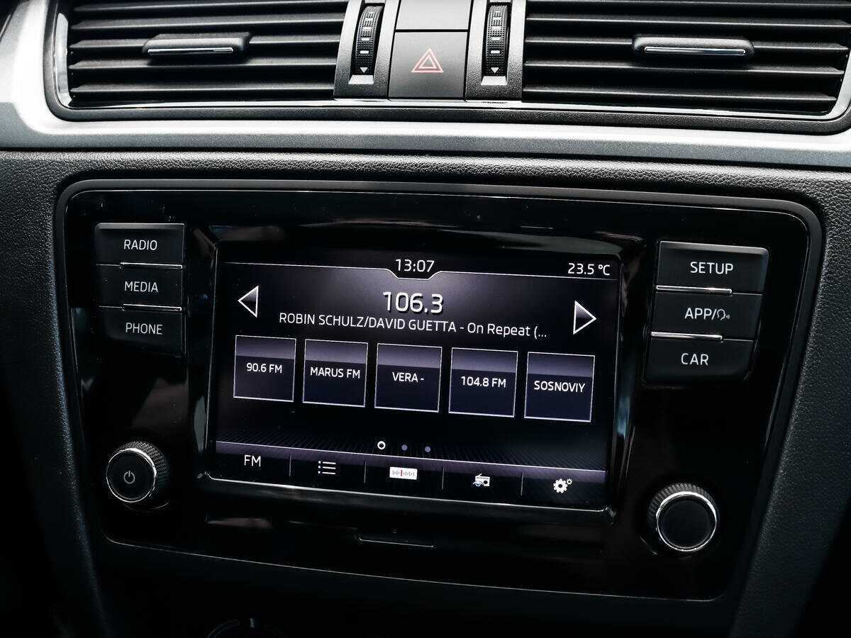 Skoda Rapid с пробегом — 2019 год. Фото: #12