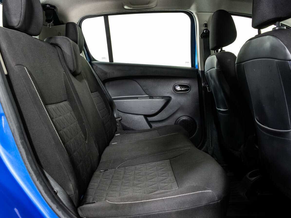 Renault Sandero с пробегом — 2017 год. Фото: #13