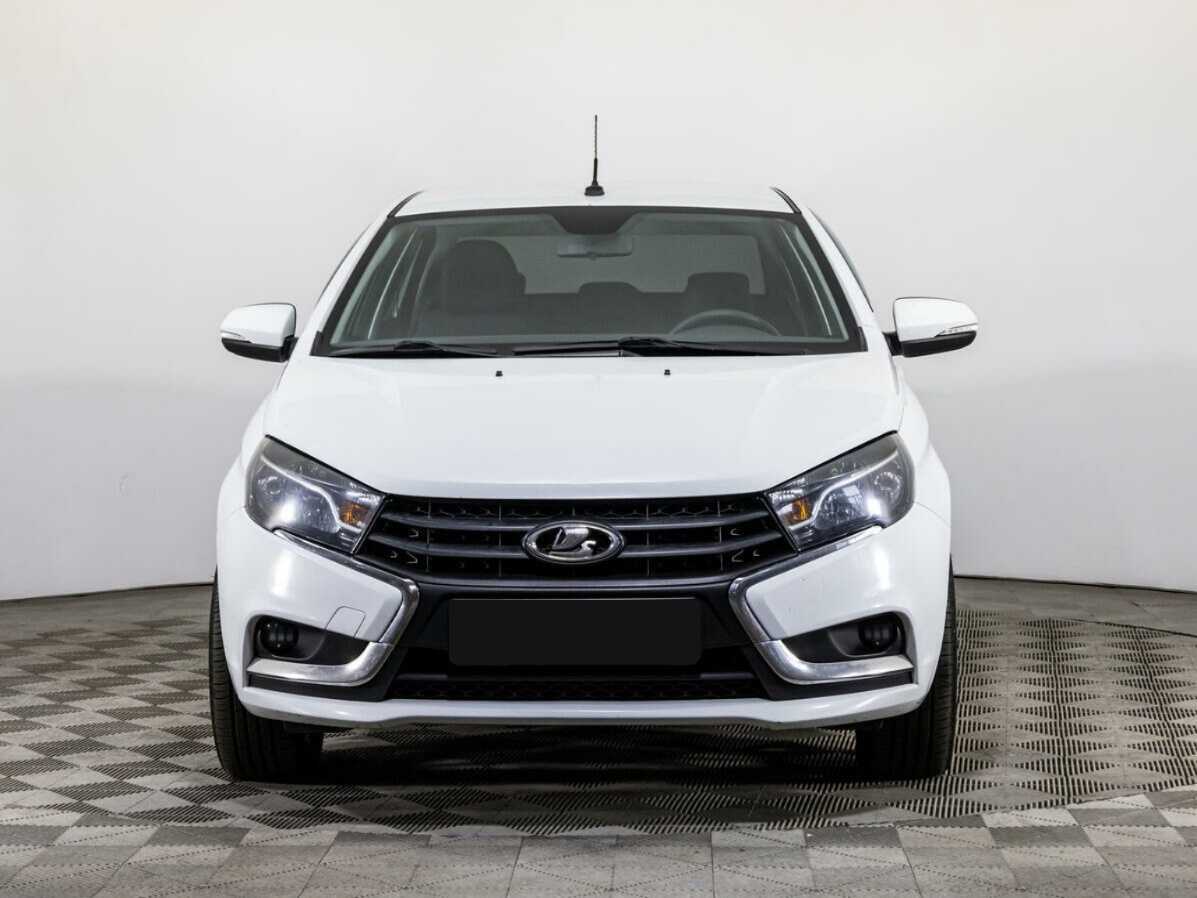 Lada (ВАЗ) Vesta с пробегом — 2017 год. Фото: #1