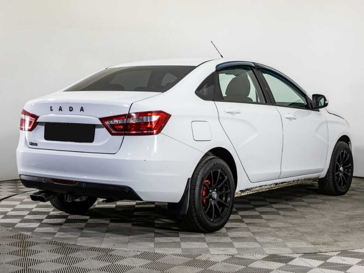 Lada (ВАЗ) Vesta с пробегом — 2017 год. Фото: #4