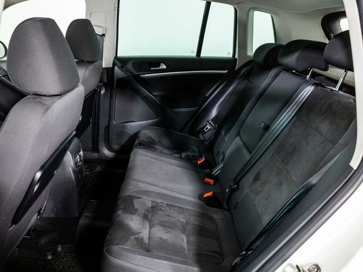 Volkswagen Tiguan с пробегом — 2012 год. Фото: #7