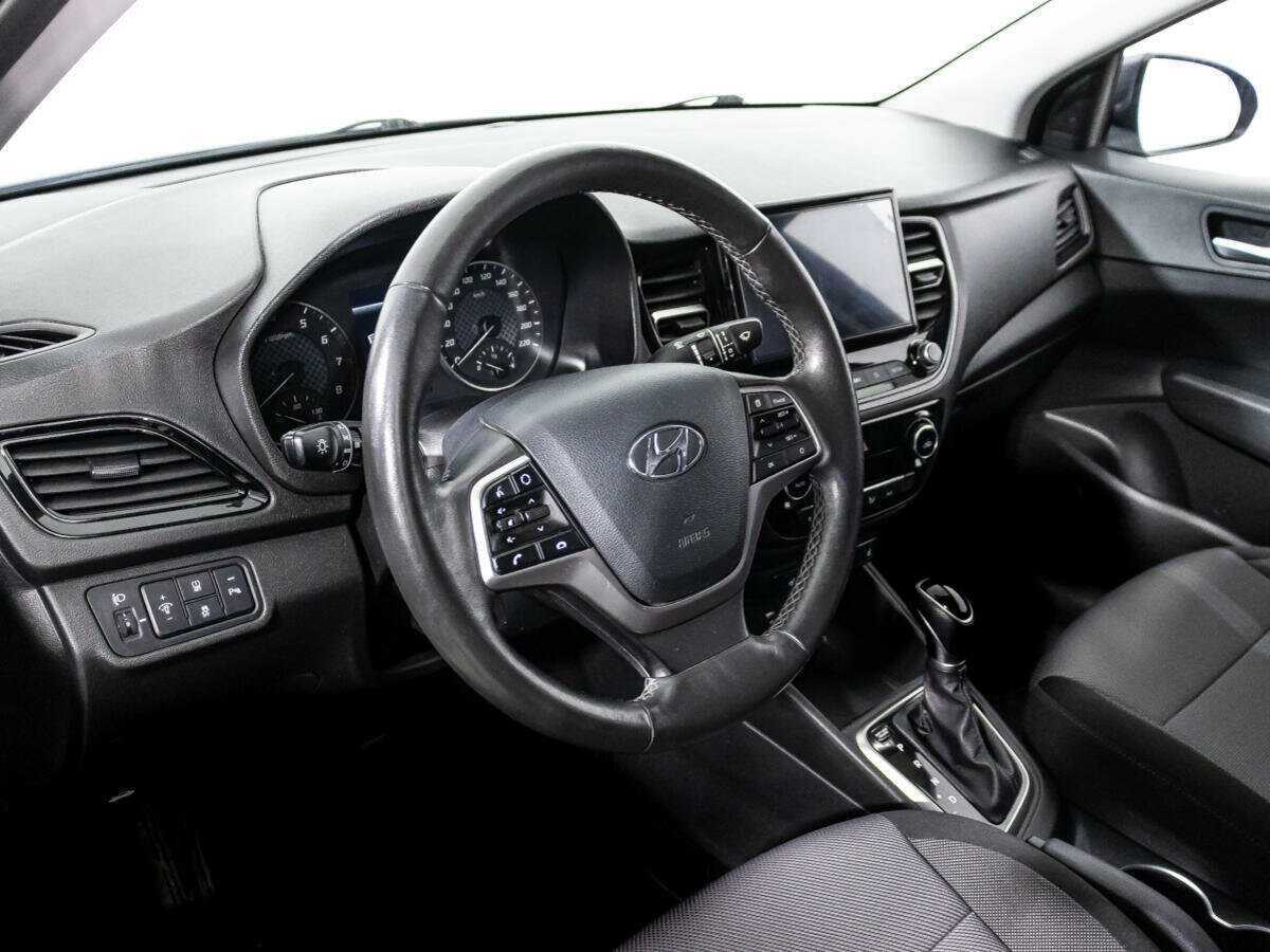 Hyundai Solaris с пробегом — 2021 год. Фото: #10