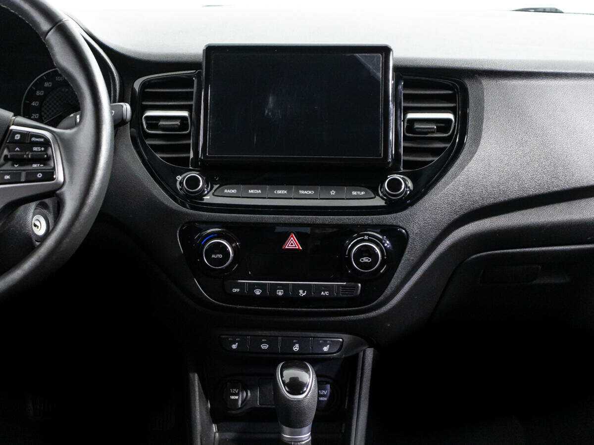 Hyundai Solaris с пробегом — 2021 год. Фото: #13