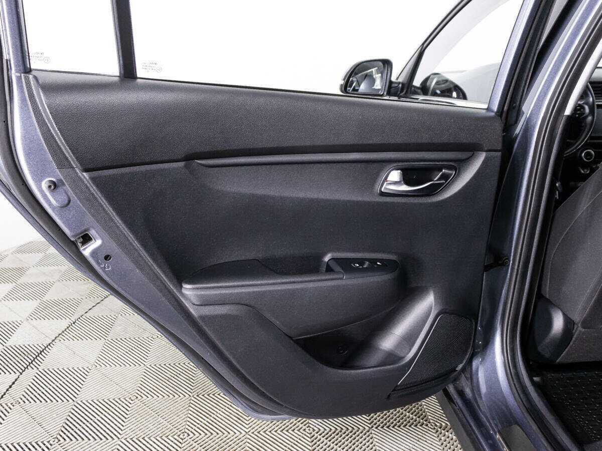 Kia Rio с пробегом — 2019 год. Фото: #24