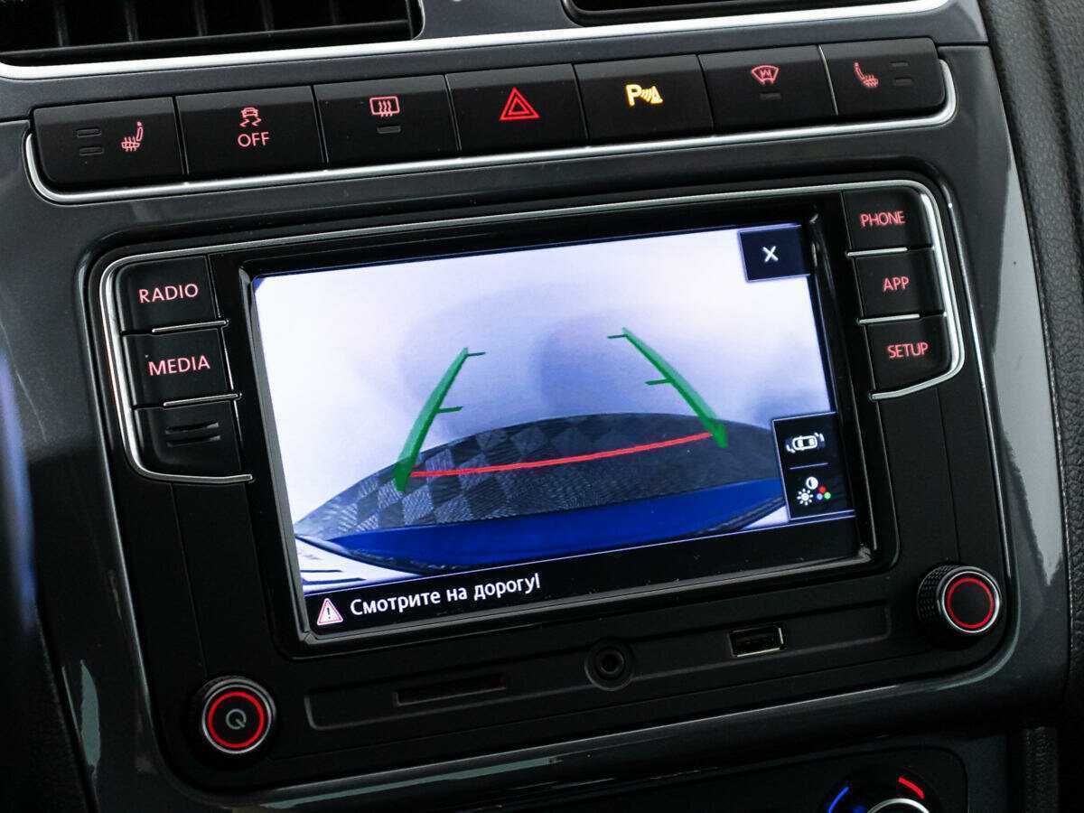 Volkswagen Polo с пробегом — 2018 год. Фото: #14