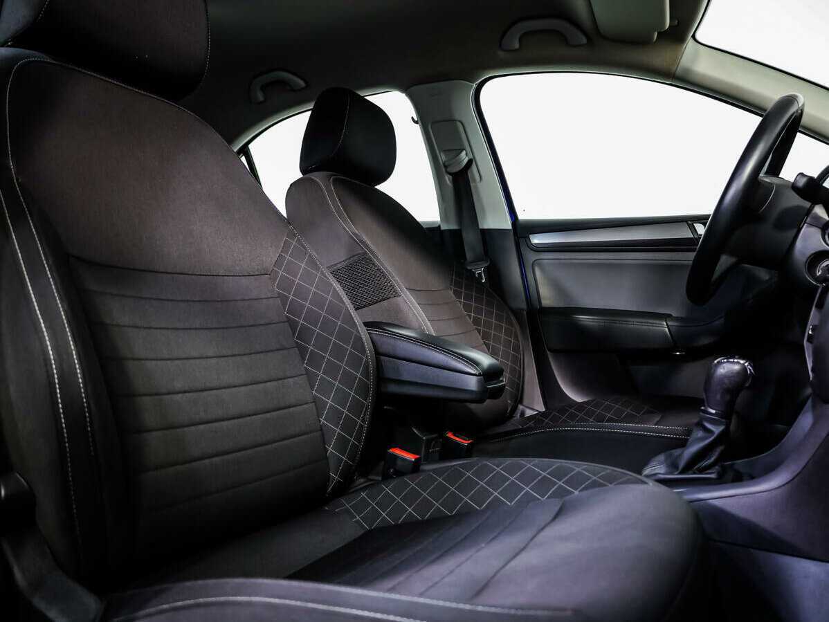Skoda Rapid с пробегом — 2018 год. Фото: #10