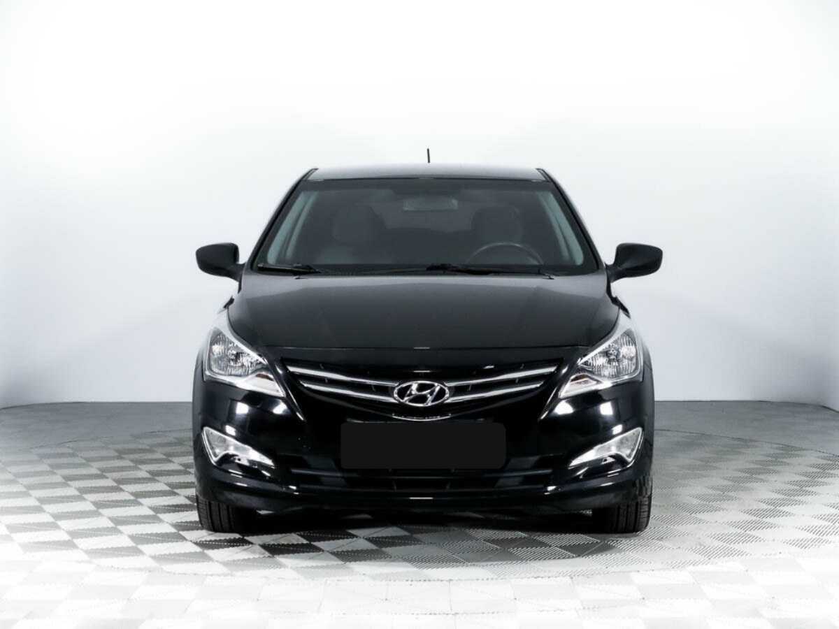 Hyundai Solaris с пробегом — 2015 год. Фото: #1