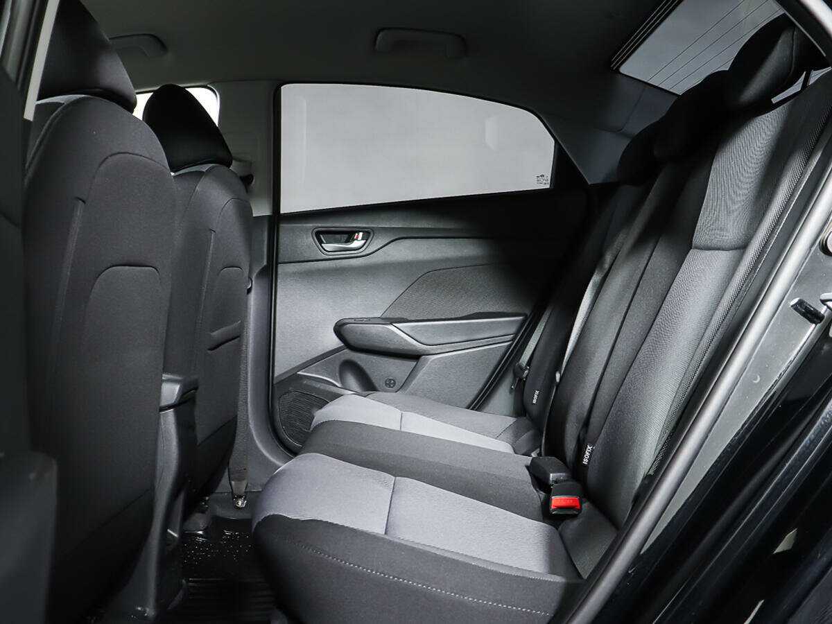 Hyundai Solaris с пробегом — 2022 год. Фото: #11