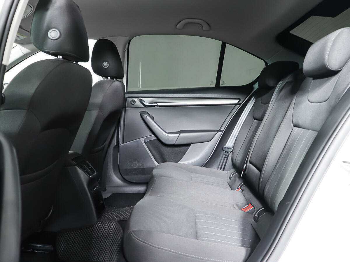 Skoda Octavia с пробегом — 2018 год. Фото: #11